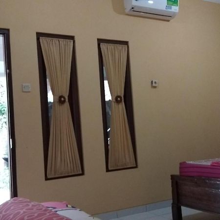 Kumojoyo Homestay Magelang Bilik gambar