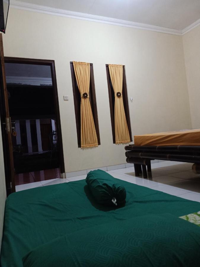 Kumojoyo Homestay Magelang Luaran gambar