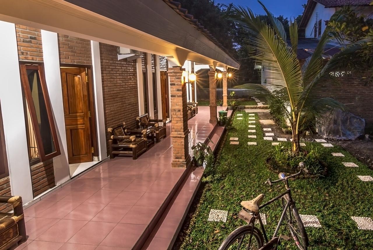 Kumojoyo Homestay Magelang Luaran gambar