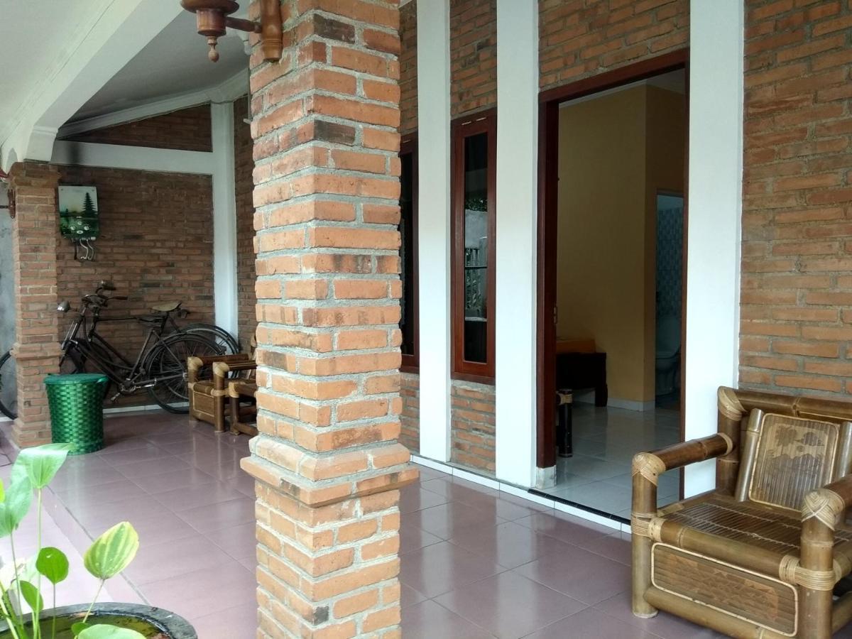 Kumojoyo Homestay Magelang Luaran gambar